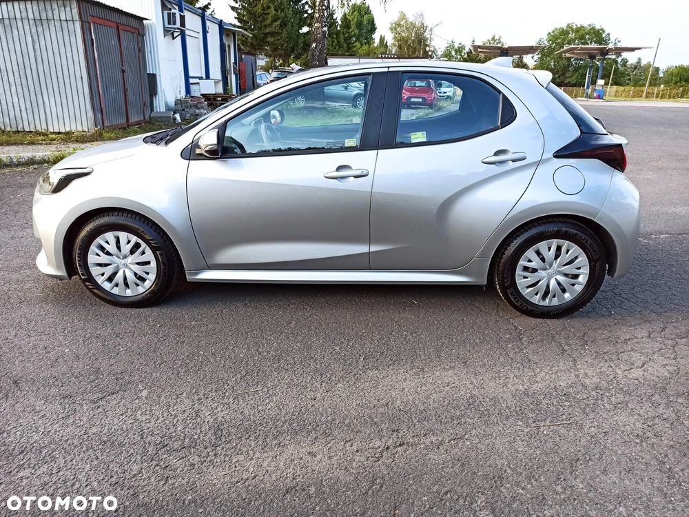 Toyota Yaris Hybrid 1.5 Active - 10
