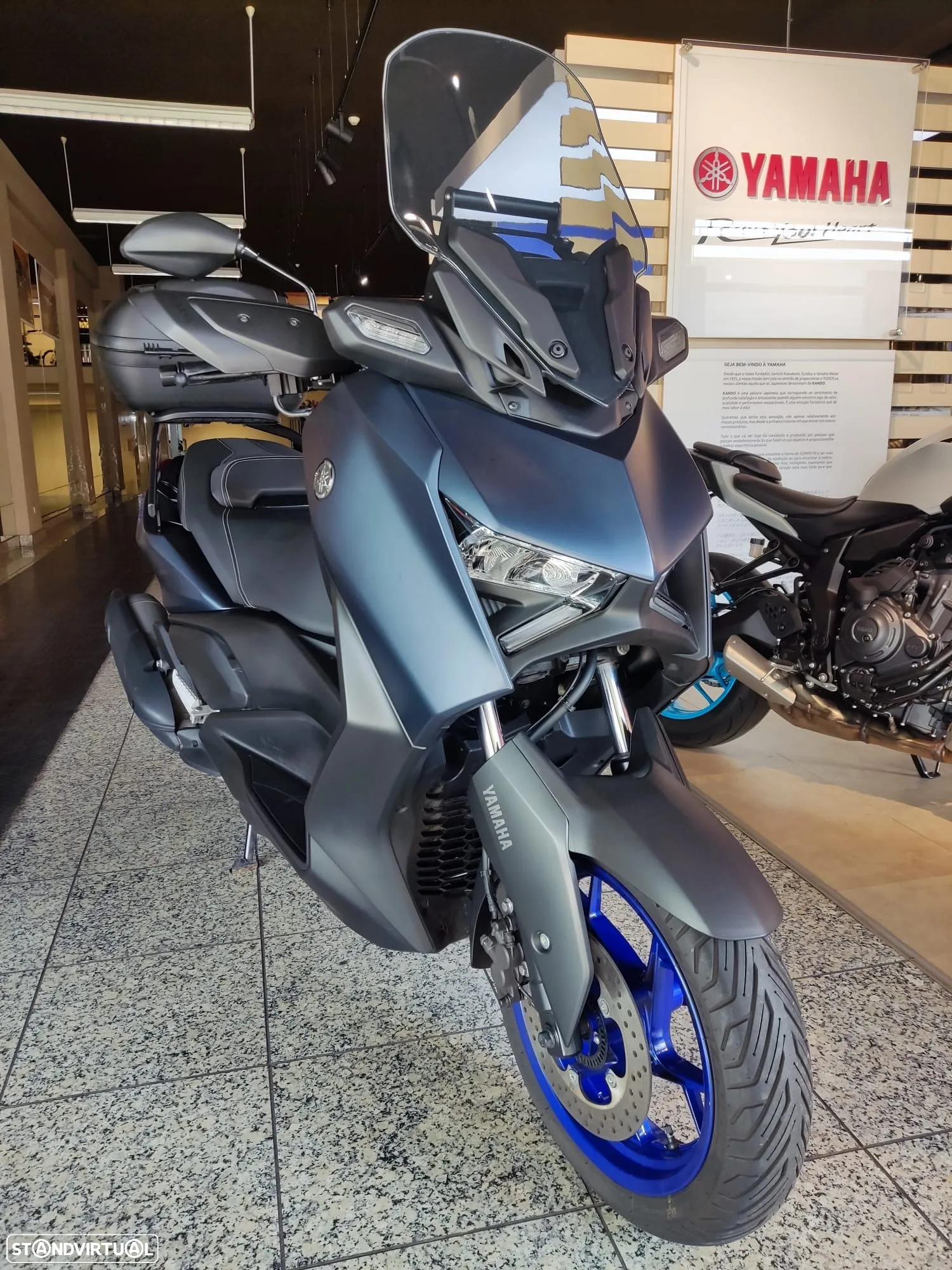 Yamaha X-Max - 9