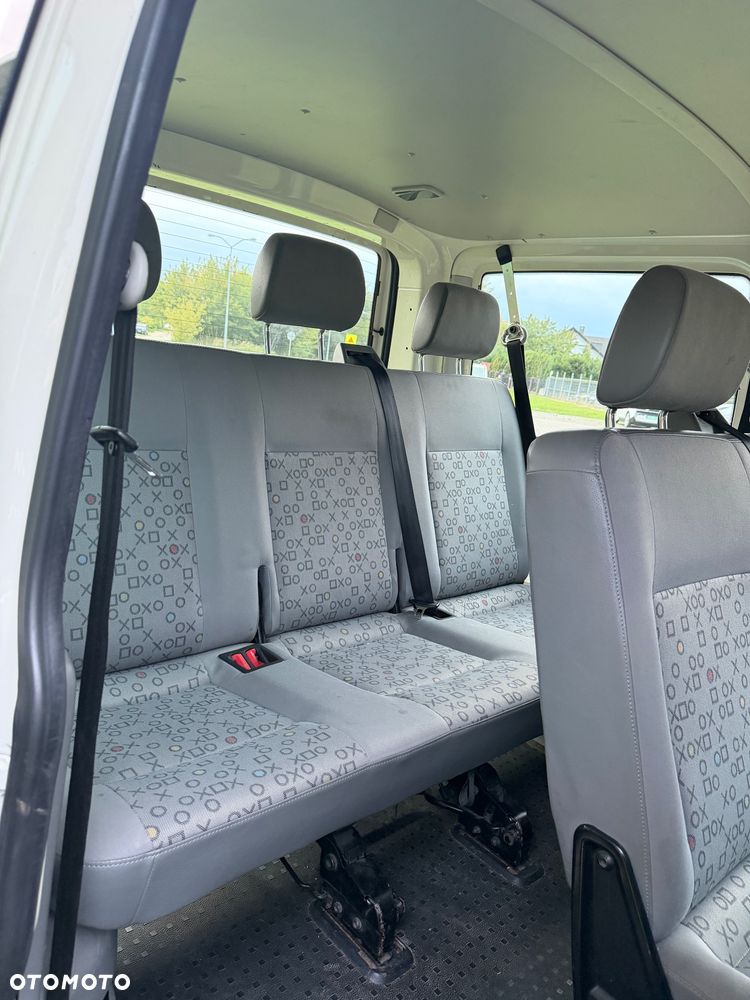 Volkswagen Transporter - 16