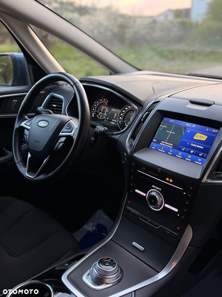 Ford S-Max 2.0 EcoBlue Titanium - 28