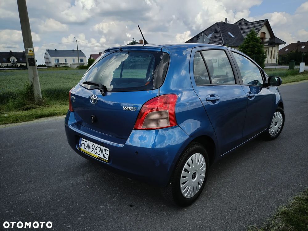 Toyota Yaris 1.3 VVT-i Travel - 4