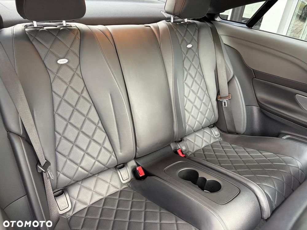 Mercedes-Benz Klasa E 220 d 4-Matic AMG - 17