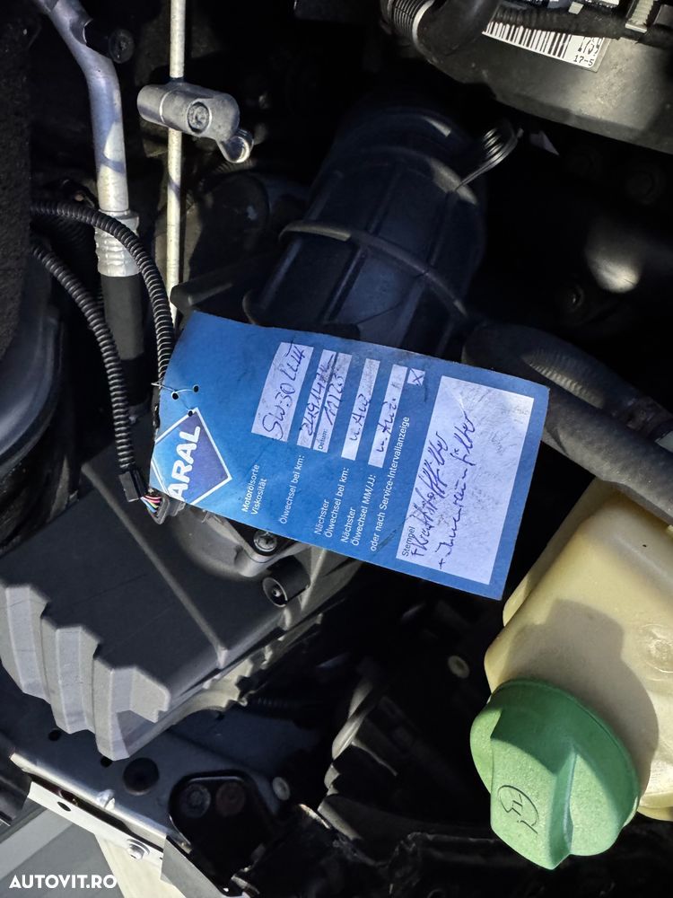 Volkswagen Multivan - 29