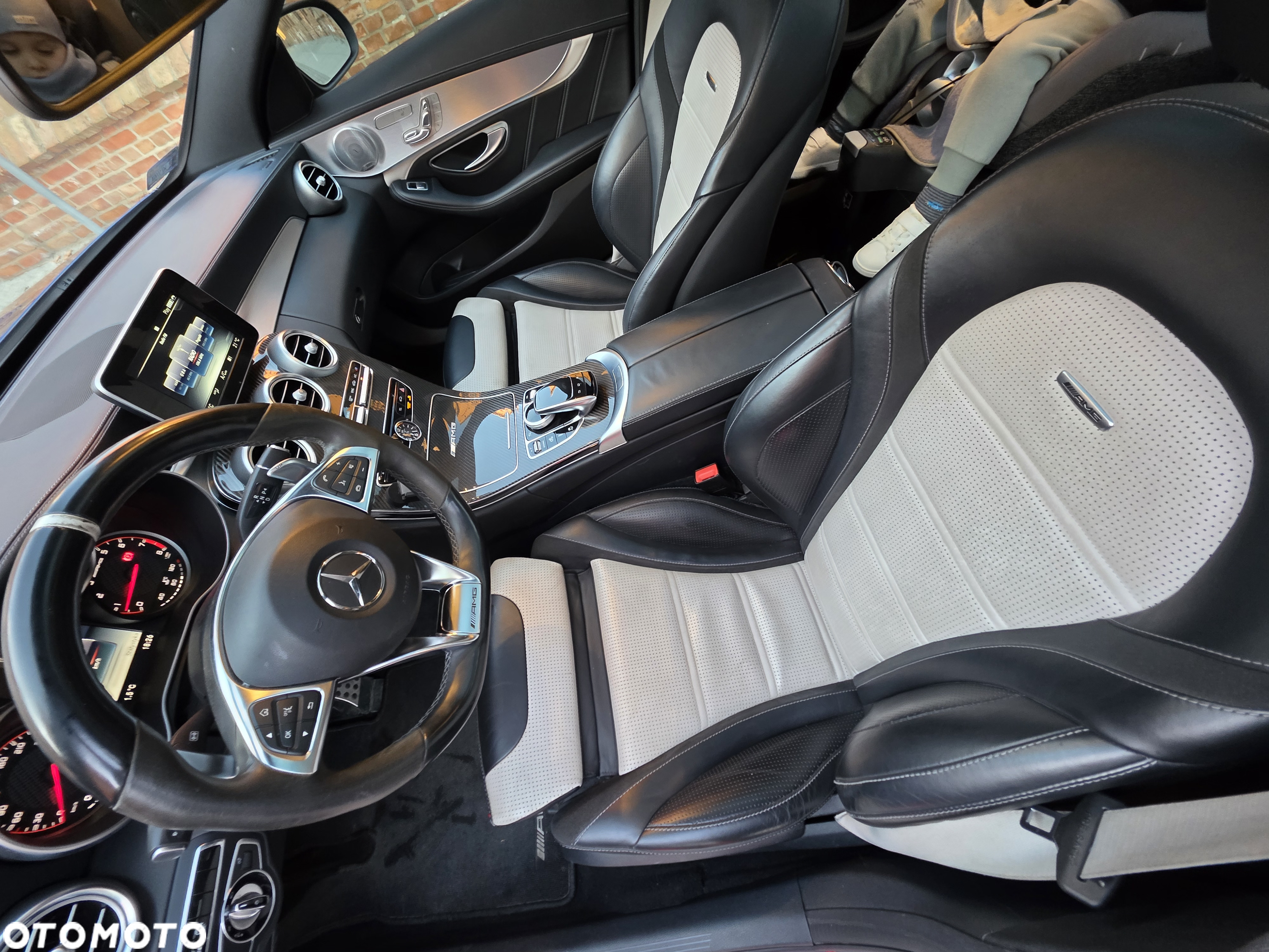 Mercedes-Benz Klasa C AMG 63 S - 14