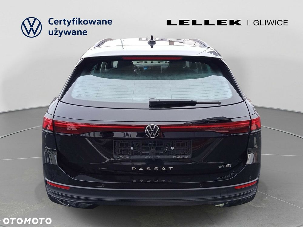 Volkswagen Passat - 7