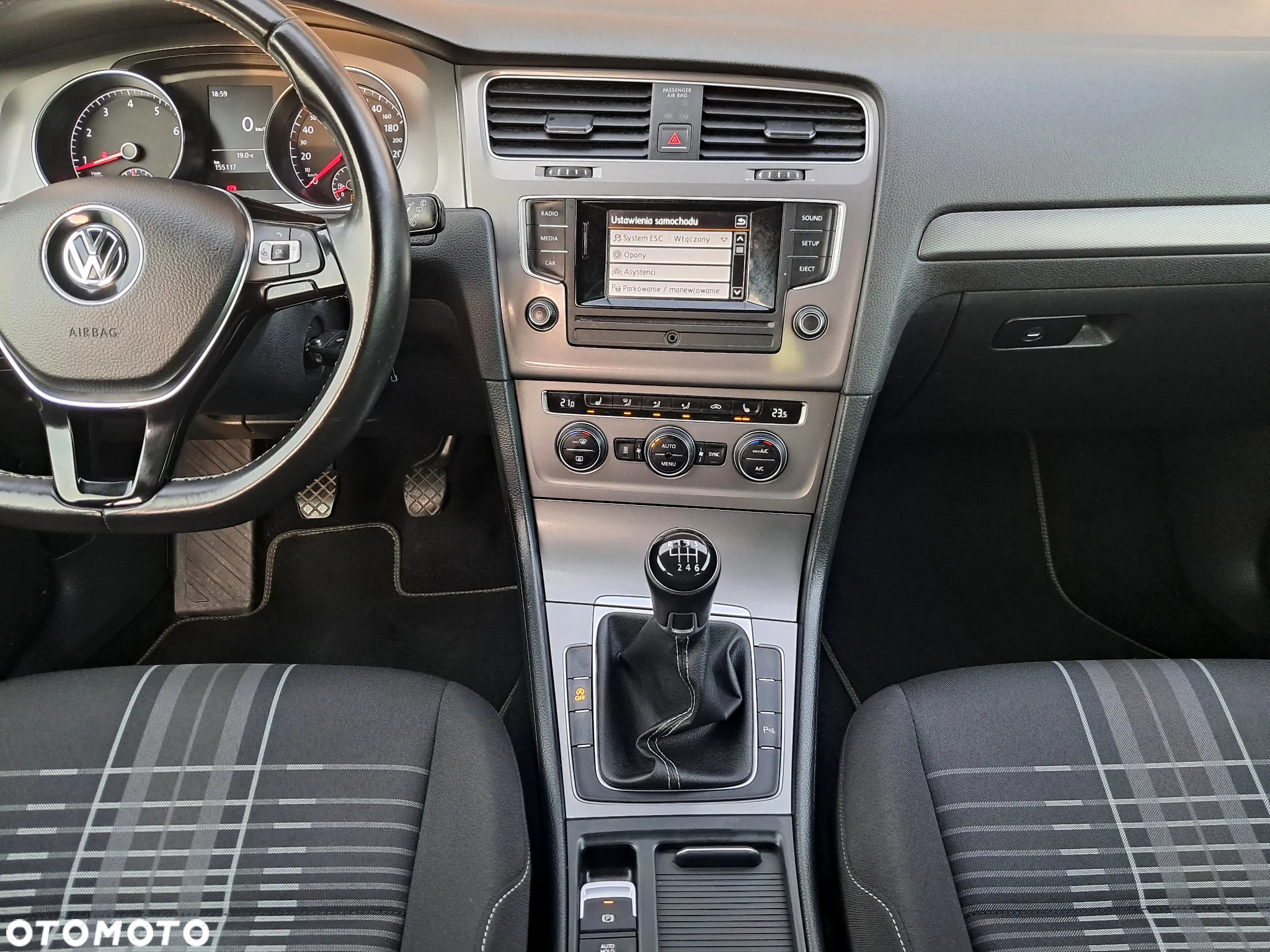 Volkswagen Golf 1.4 TSI BlueMotion Technology Lounge - 32