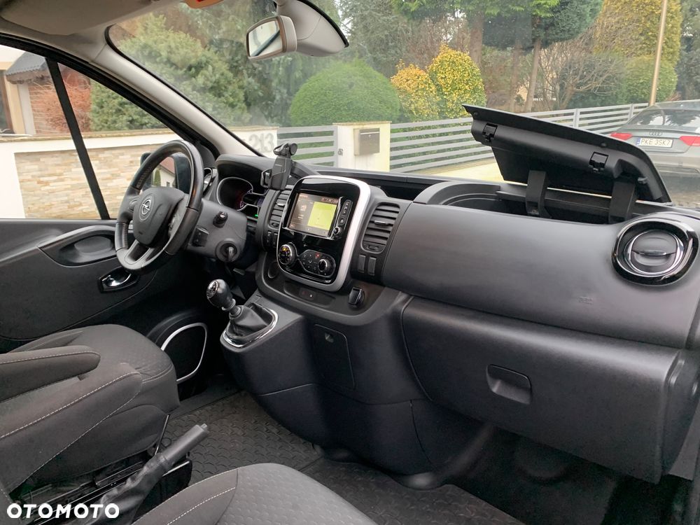 Opel Vivaro - 16