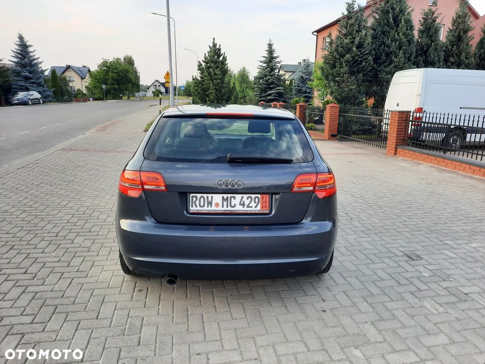Audi A3 Sportback - 11