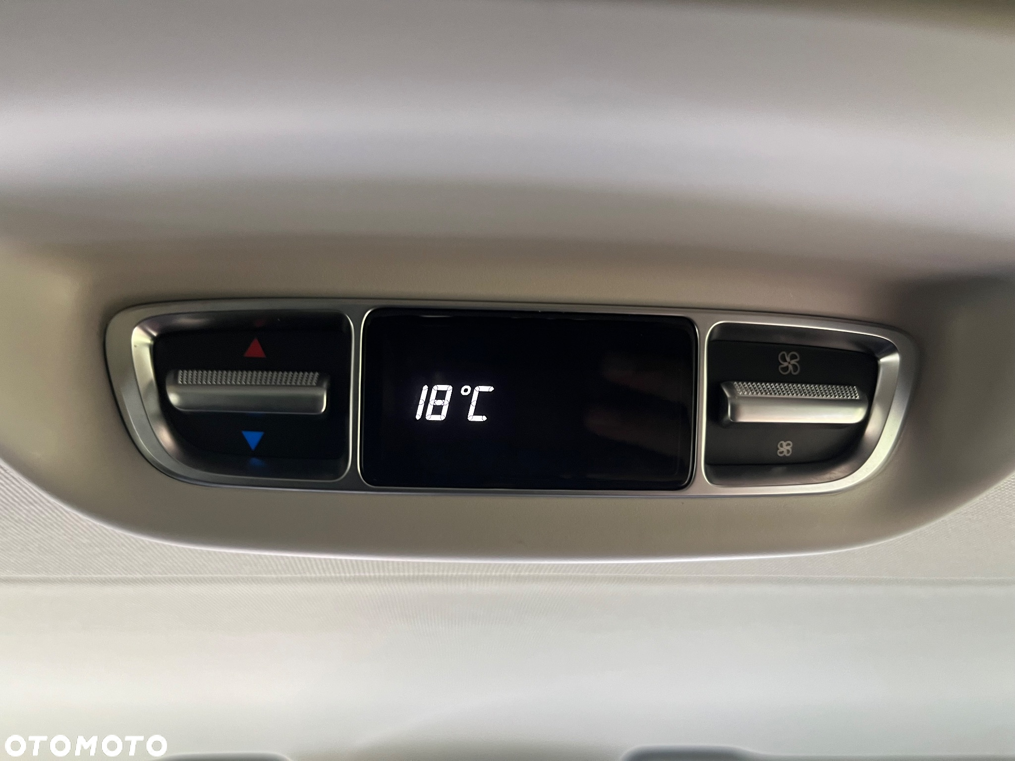 Mercedes-Benz Klasa V 220 CDI lang 7G-TRONIC Avantgarde - 26