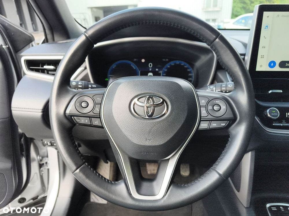 Toyota Corolla Cross - 16
