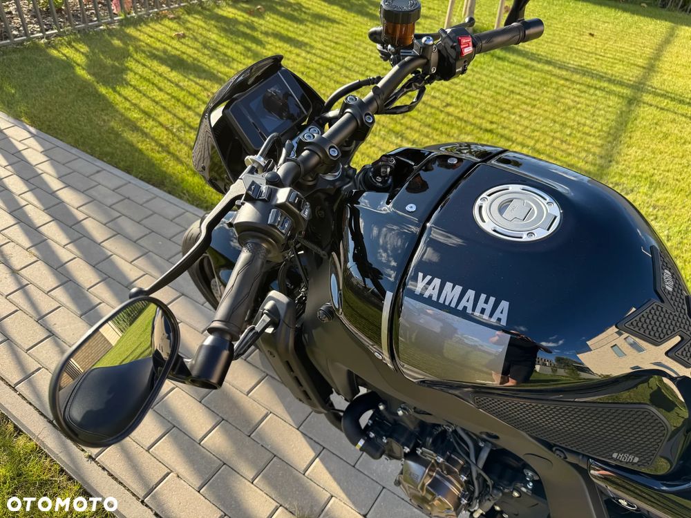 Yamaha XSR - 33