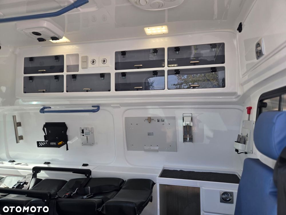 Volkswagen TRANSPORTER T6.1 Ambulans Karetka - 15
