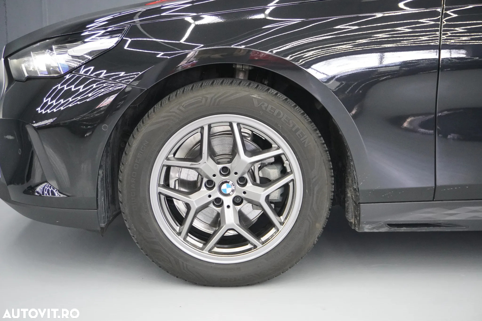 BMW Seria 5 520i Aut. - 5