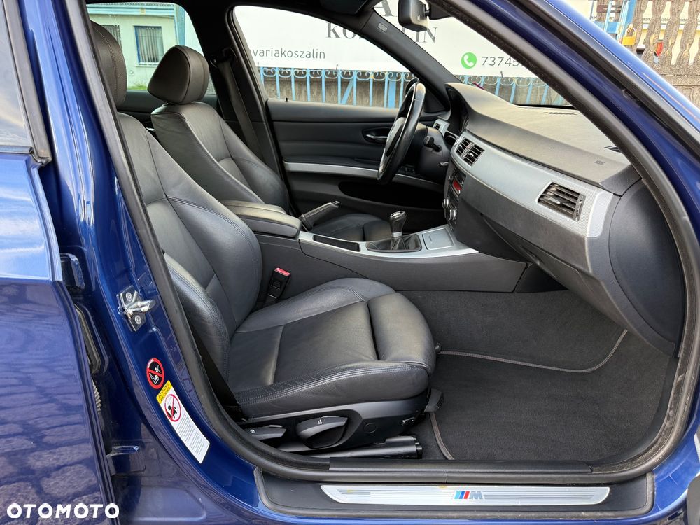 BMW Seria 3 318i - 35