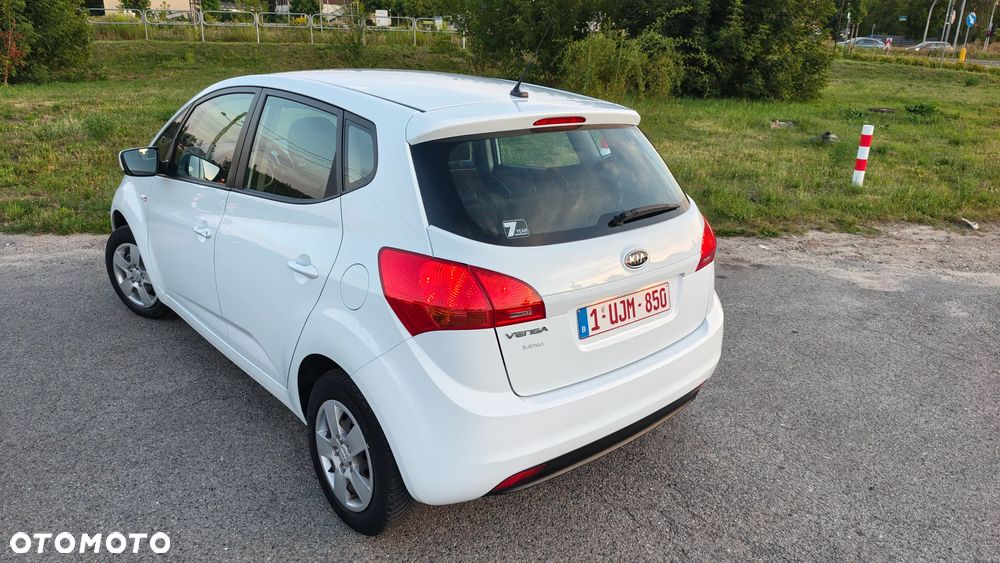 Kia Venga 1.4 L - 17