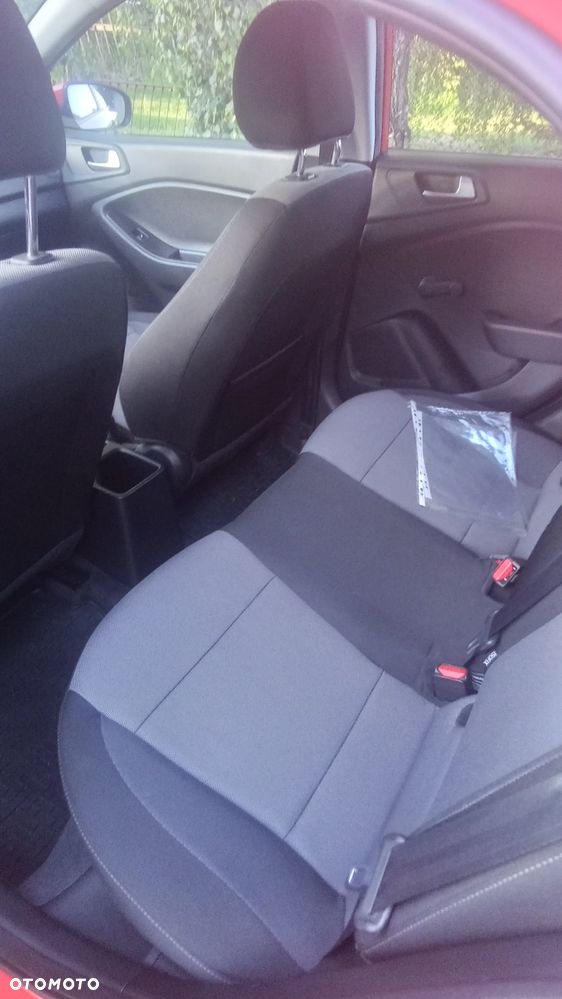 Hyundai i20 - 15