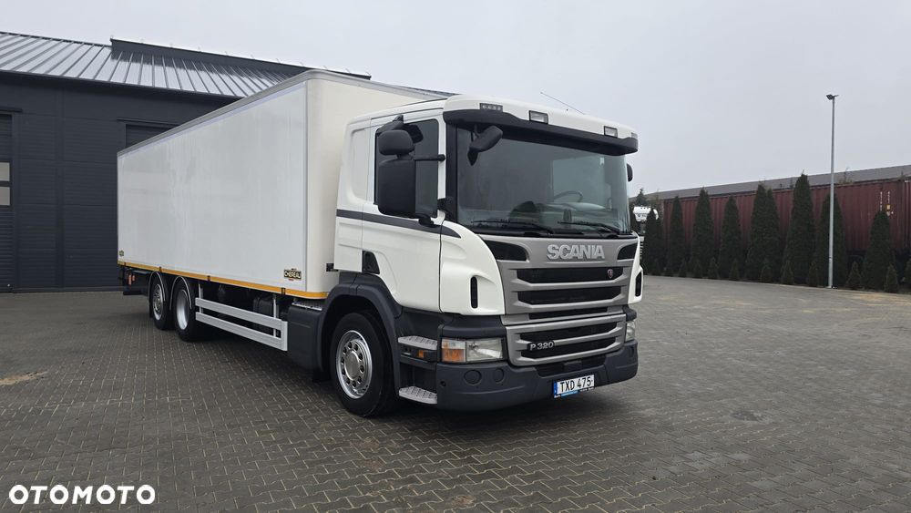 Scania P320 Euro 6 6x2 chłodnia izoterma kurierka 20 palet niski przebieg! super stan! rama do zabudowy laweta - 2