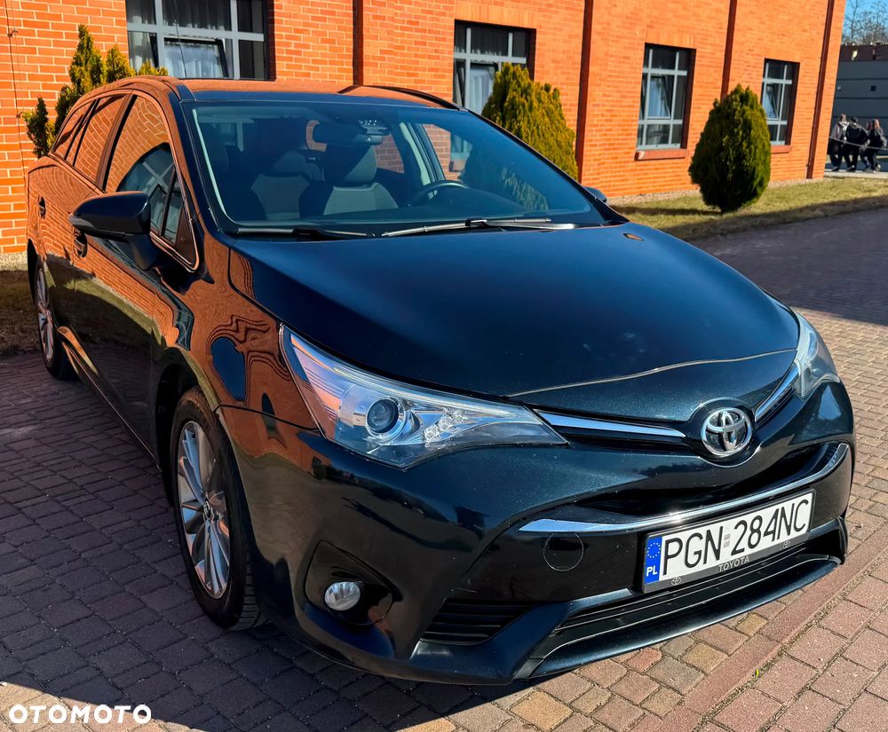 Toyota Avensis Touring Sports 1.6 D-4D Executive - 34