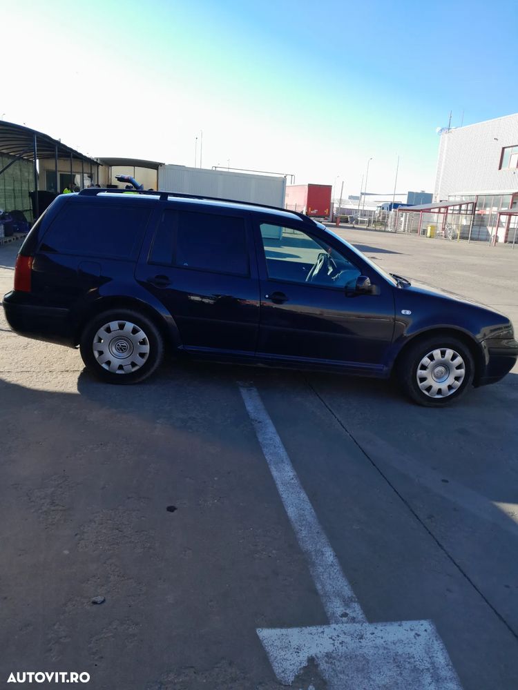 Volkswagen Golf - 4