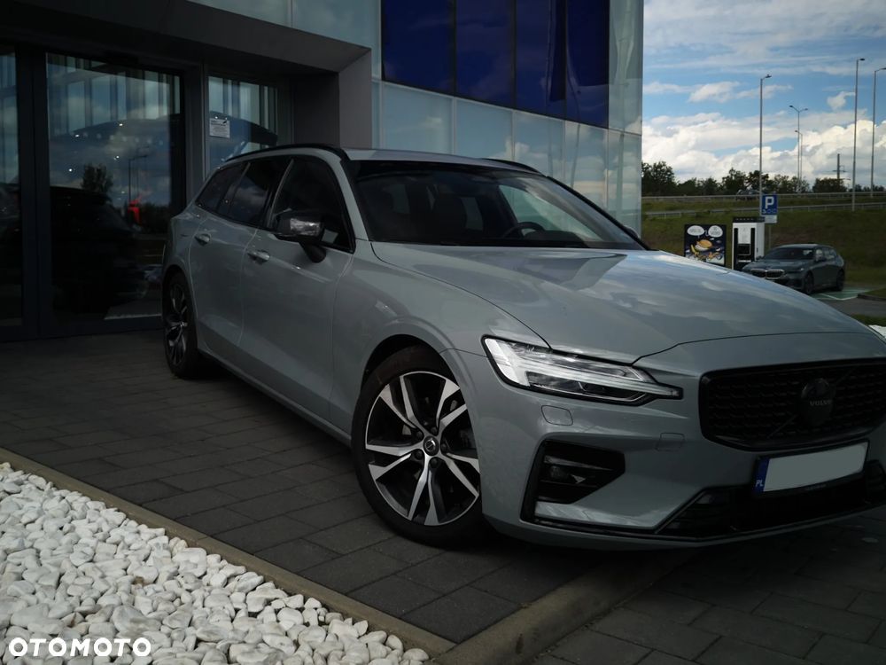 Volvo V60 B4 D Ultimate Dark - 4