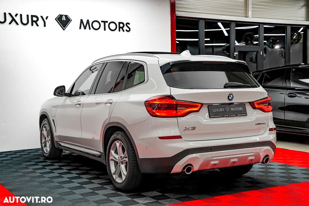 BMW X3 xDrive30e Aut. xLine - 11