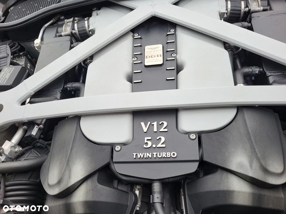 Aston Martin DB11 Launch Edition - 29