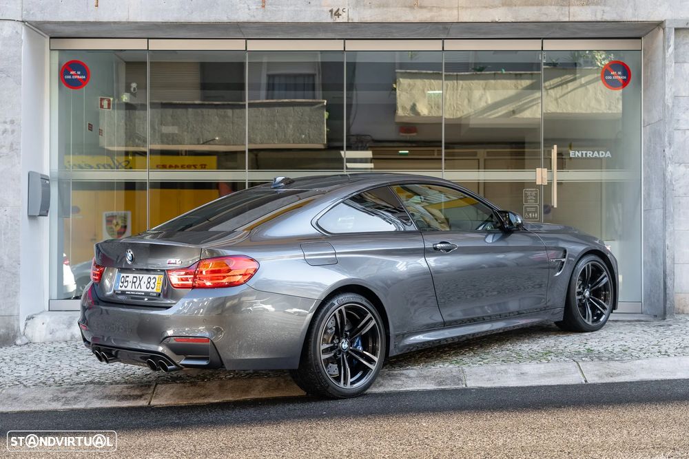 BMW M4 Auto - 30