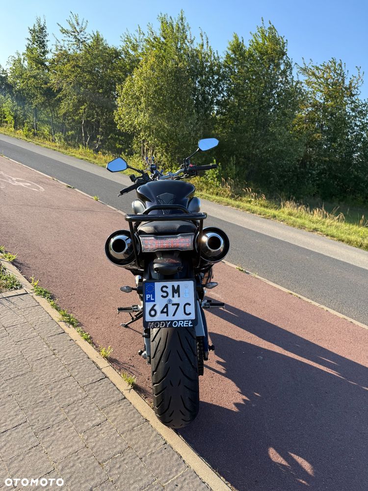 Yamaha MT - 7