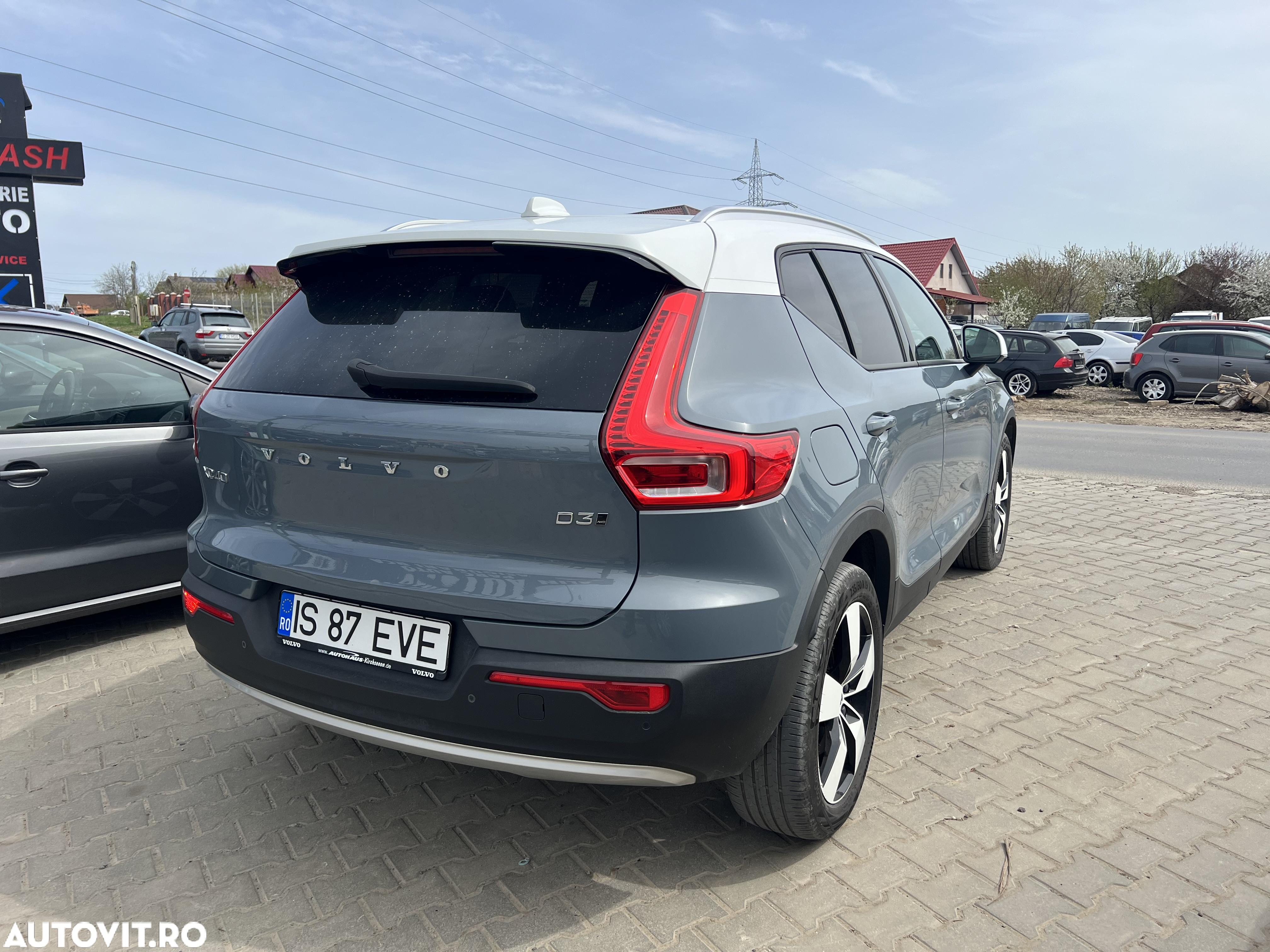 Volvo XC 40 D3 AWD Momentum Pro - 3