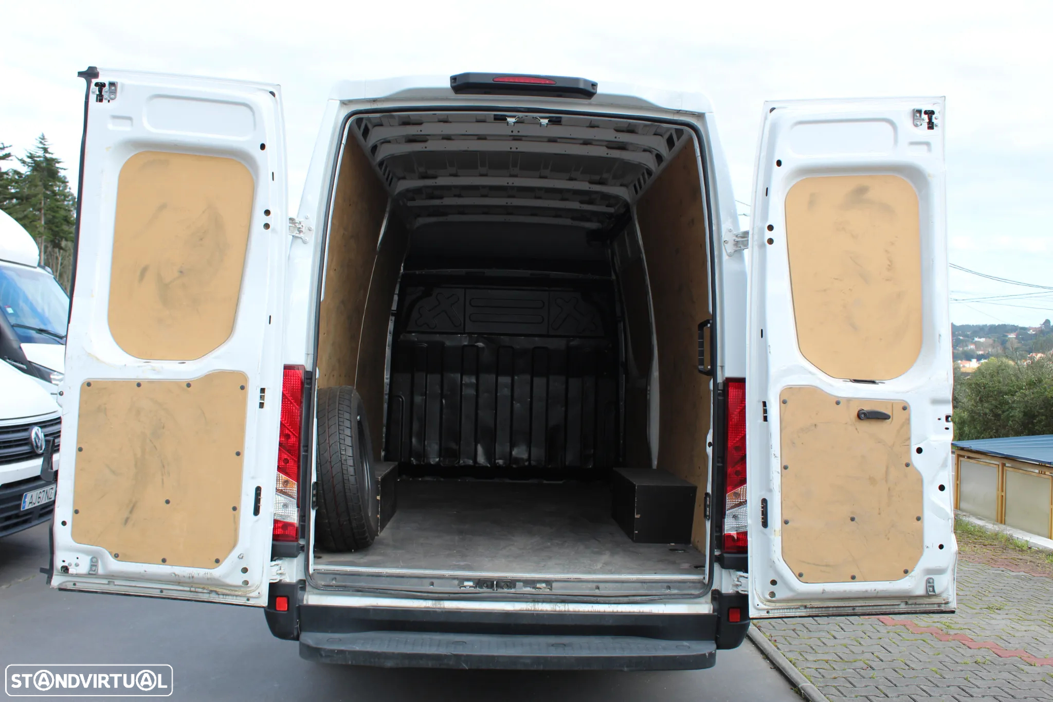 Iveco Daily 35-140 // 12M3 - 7
