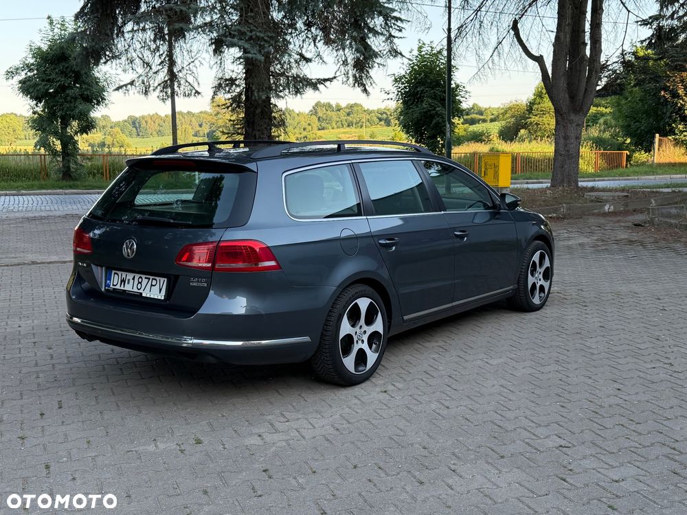 Volkswagen Passat 2.0 TDI Comfortline - 5