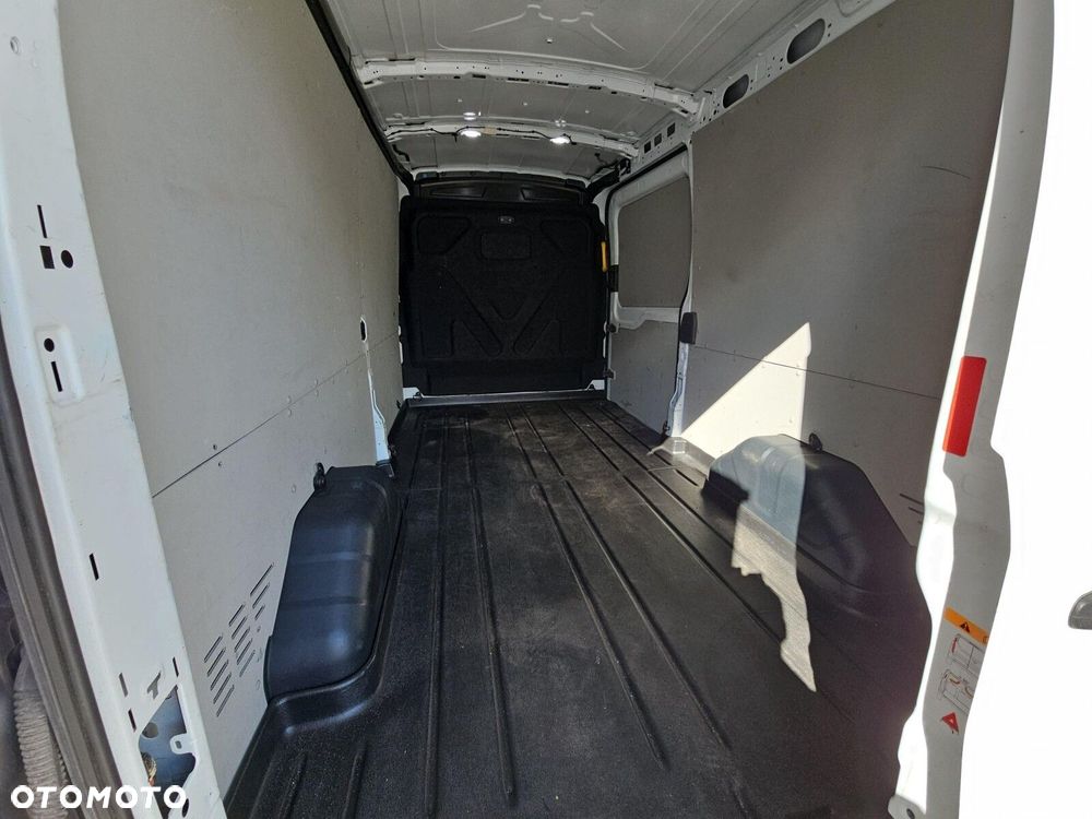 Ford transit - 31