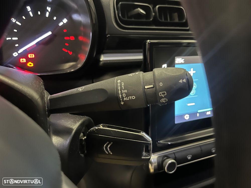 Citroën C3 1.2 PureTech Shine - 33