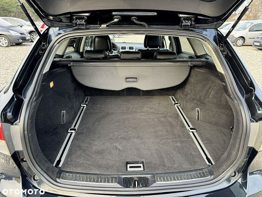 Toyota Avensis - 15