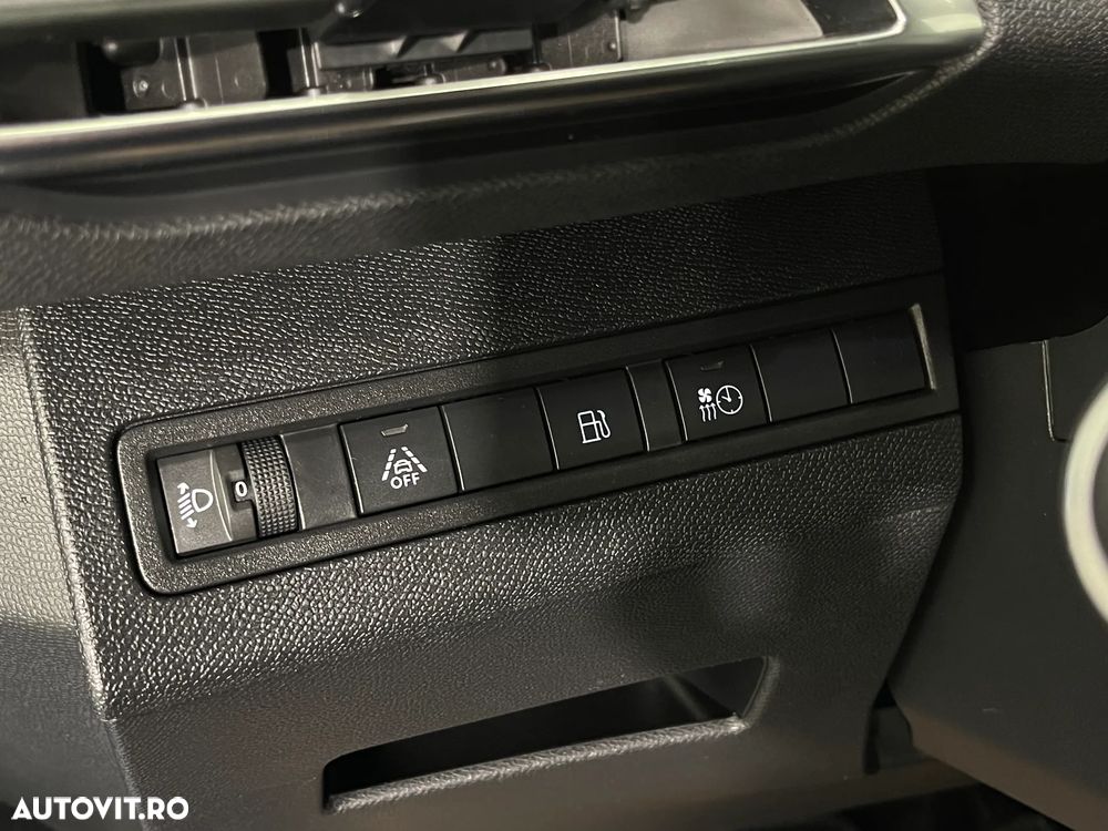 Peugeot 3008 PHEV 225 EAT8 Allure Pack - 24
