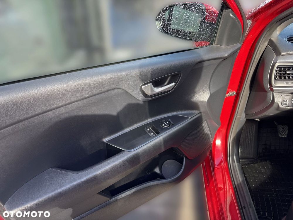 Kia Rio 1.2 M - 10