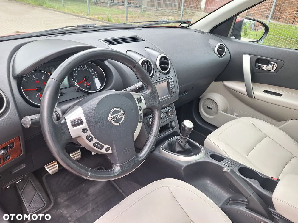 Nissan Qashqai 1.6 dCi DPF tekna - 7
