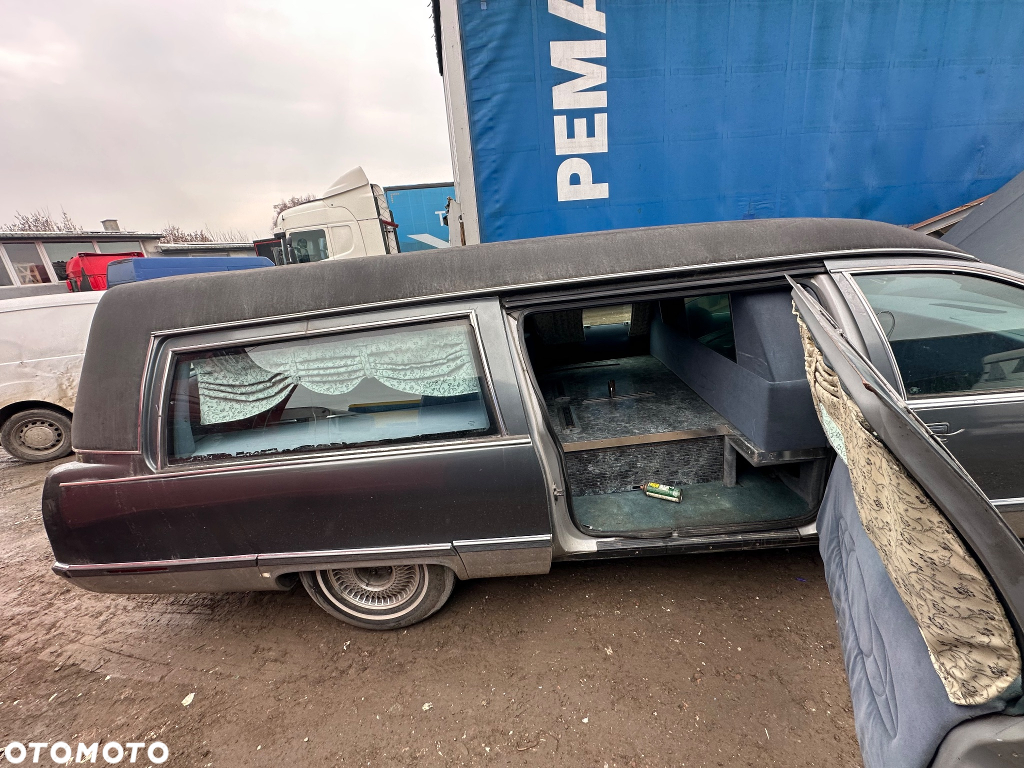 Cadillac Fleetwood 5.7 STD - 5