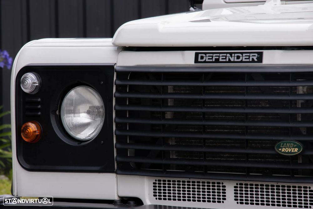 Land Rover Defender 110 2.5 Td5 E - 6