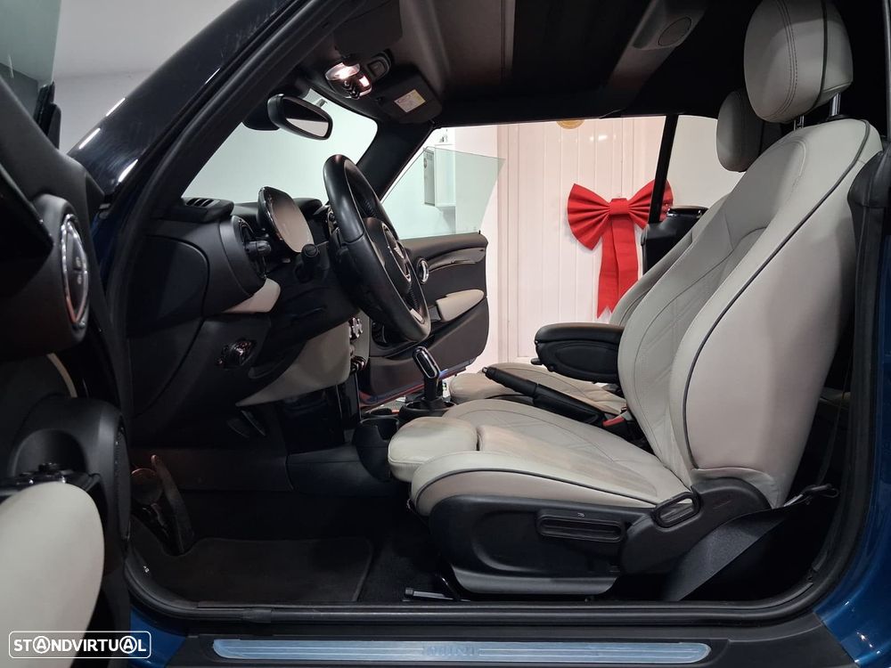 MINI Cabrio Cooper Premium Plus Sidewalk Special Edition Auto - 12