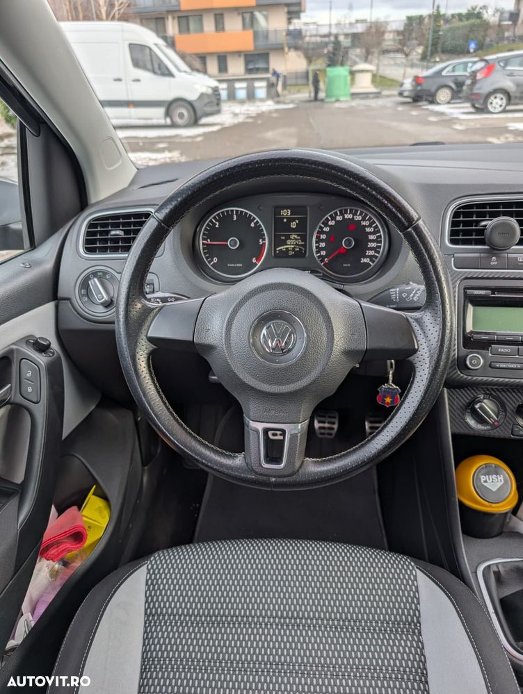 Volkswagen Polo 1.6 TDI CR DPF Highline - 11