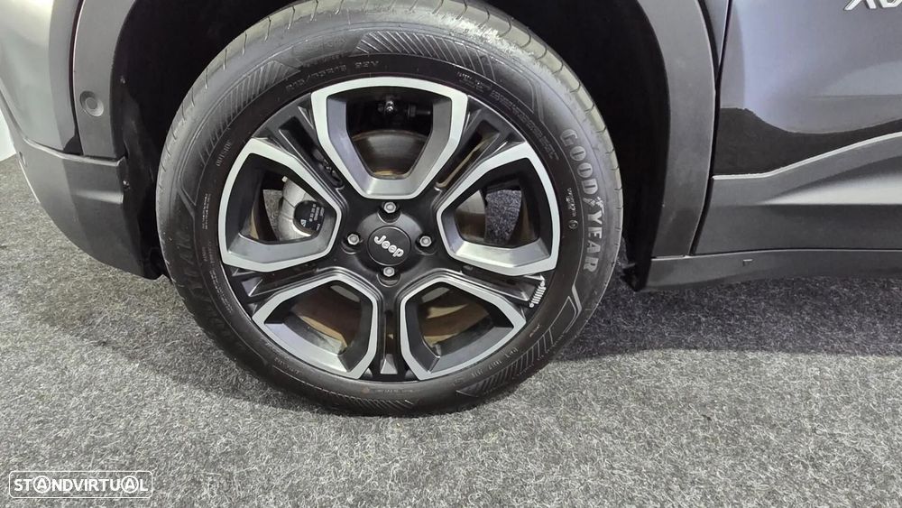 Jeep Avenger 1.2 e-Hybrid Summit DCT - 46
