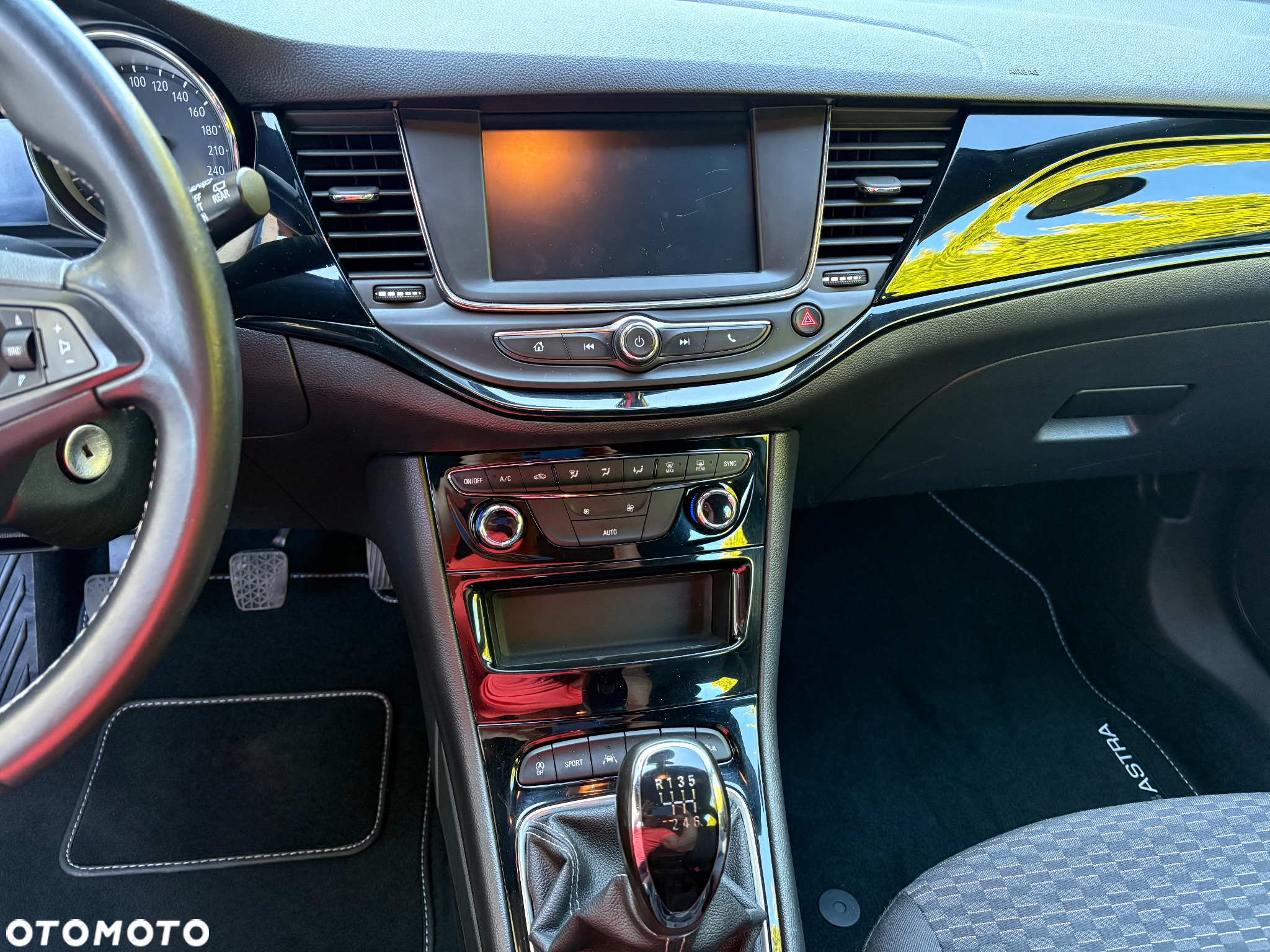 Opel Astra V 1.6 CDTI Dynamic S&S - 13