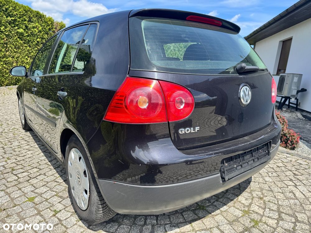 Volkswagen Golf - 16