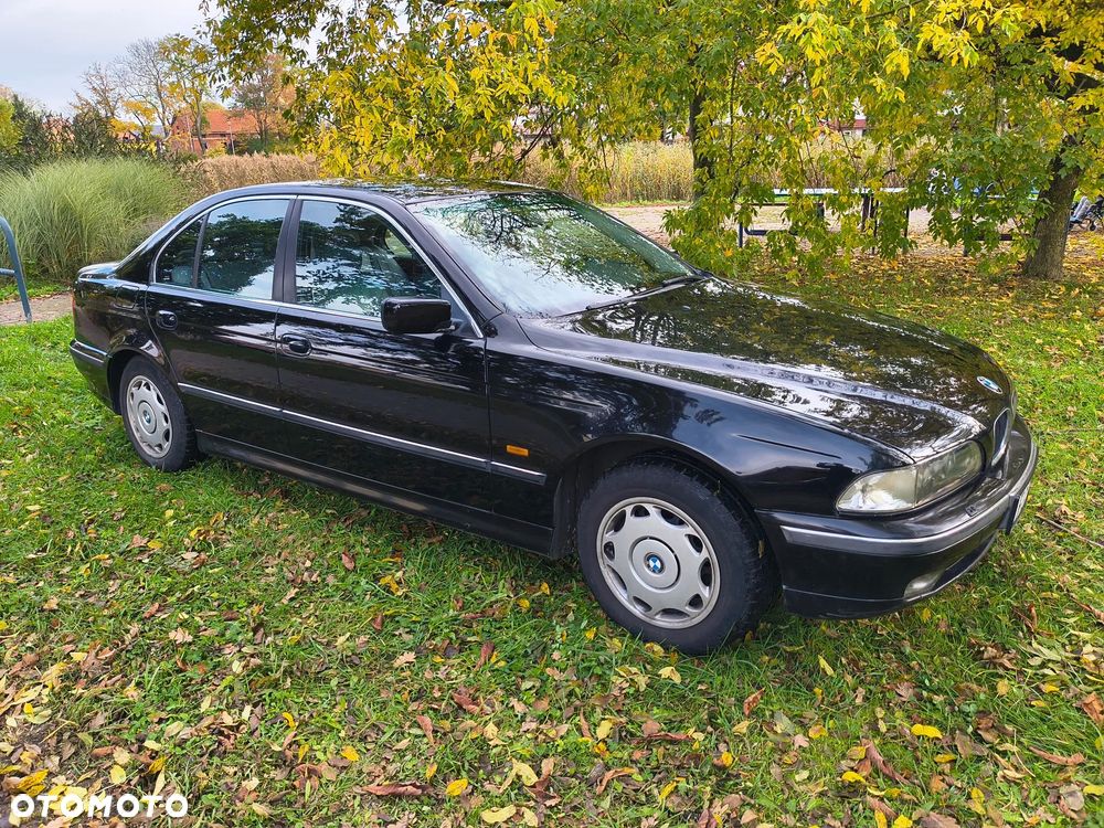 BMW Seria 5 525d - 4