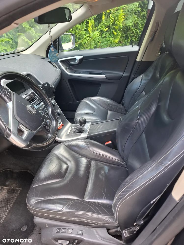 Volvo XC 60 D5 AWD R-Design - 7