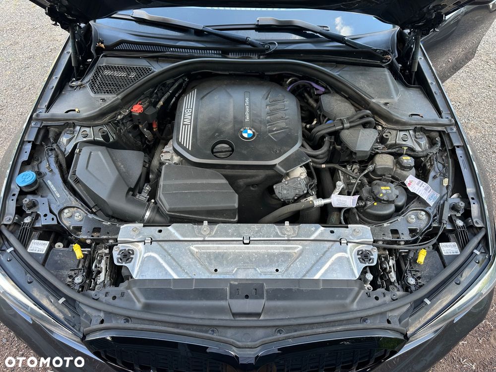 BMW Seria 3 320d M Sport Shadow - 40