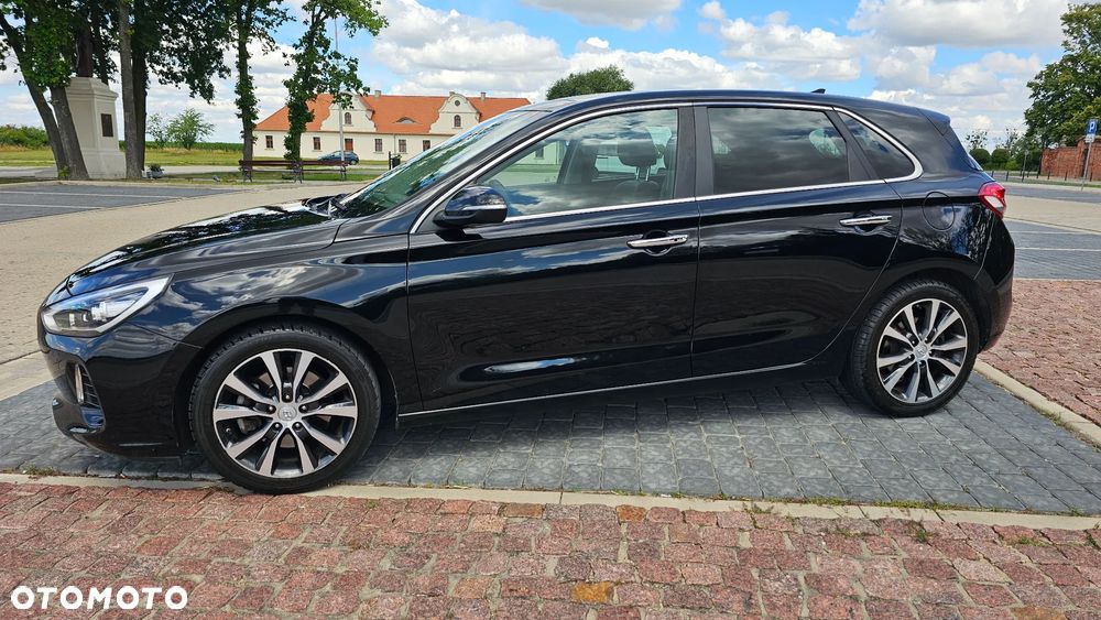 Hyundai i30 1.4 T-GDI Premiere Luxury DCT - 4