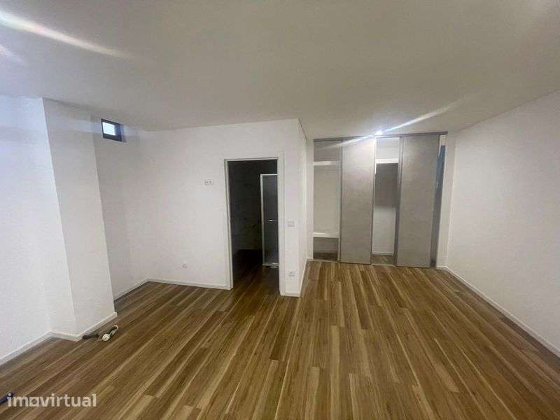 Rés do chão em braga - Grande imagem: 5/11