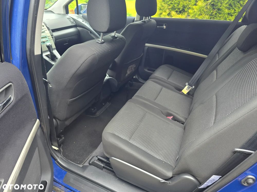 Toyota Corolla Verso 2.2 D-4D X - 15